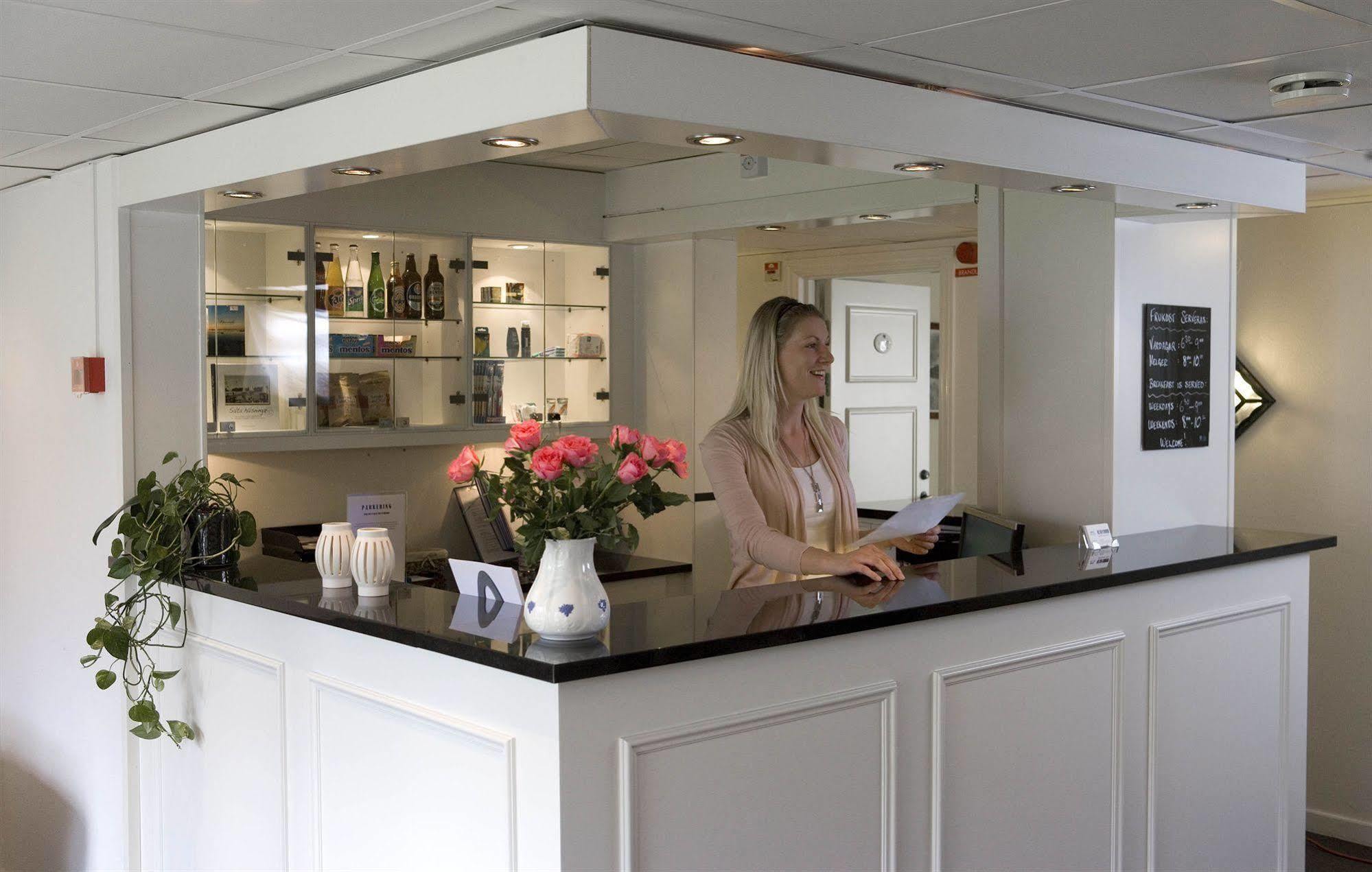 Hotell Bla Blom Gustavsberg Esterno foto