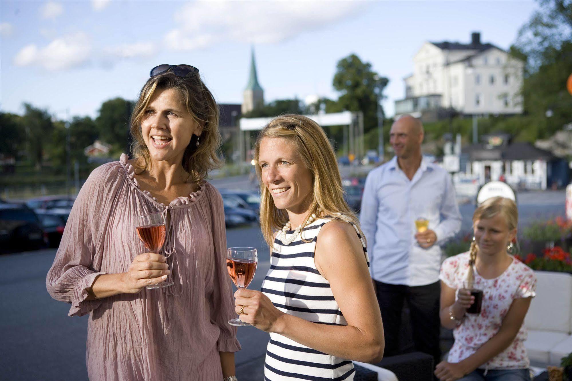 Hotell Bla Blom Gustavsberg Esterno foto